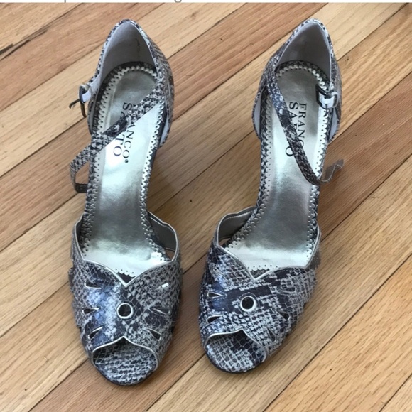 Franco Sarto Size 7M Snakeskin print heels - Picture 1 of 6